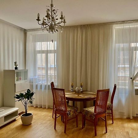 Provence Style Apartment In Old Town クライペダ エクステリア 写真